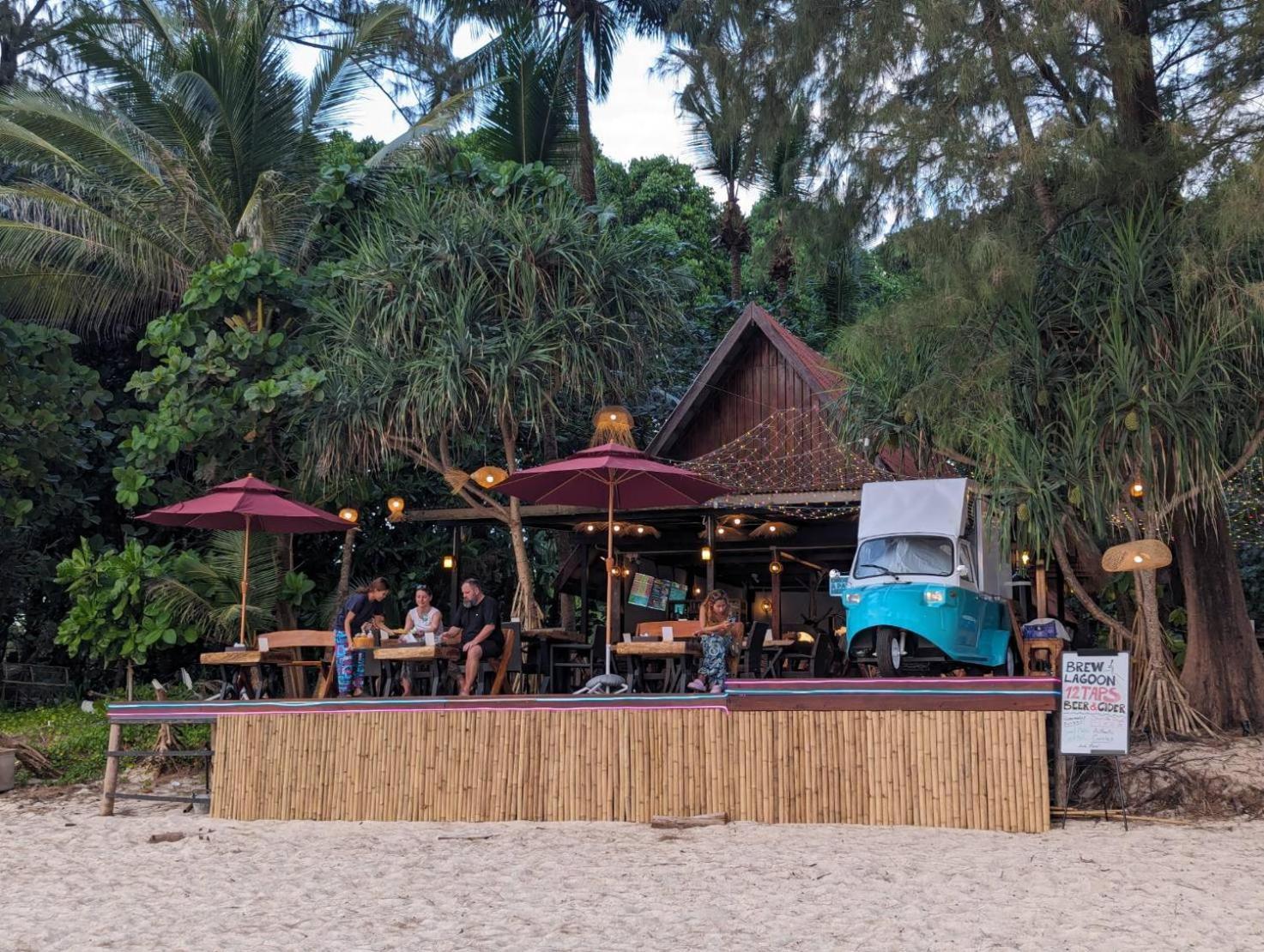 Ziggy Stardust Hotell Koh Phayam Exteriör bild